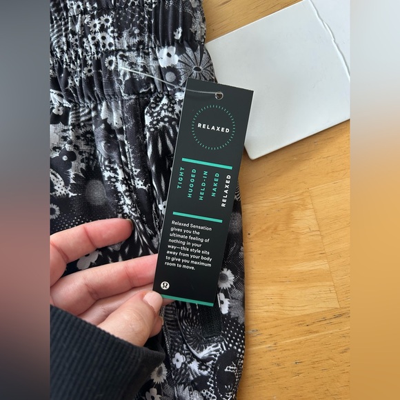 Lululemon Tracker Short *SW - Picture 5 of 11